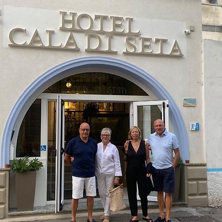 Hotel Cala Di Seta Calasetta Exteriör bild